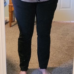 Judy Blue slim fit, little distressing